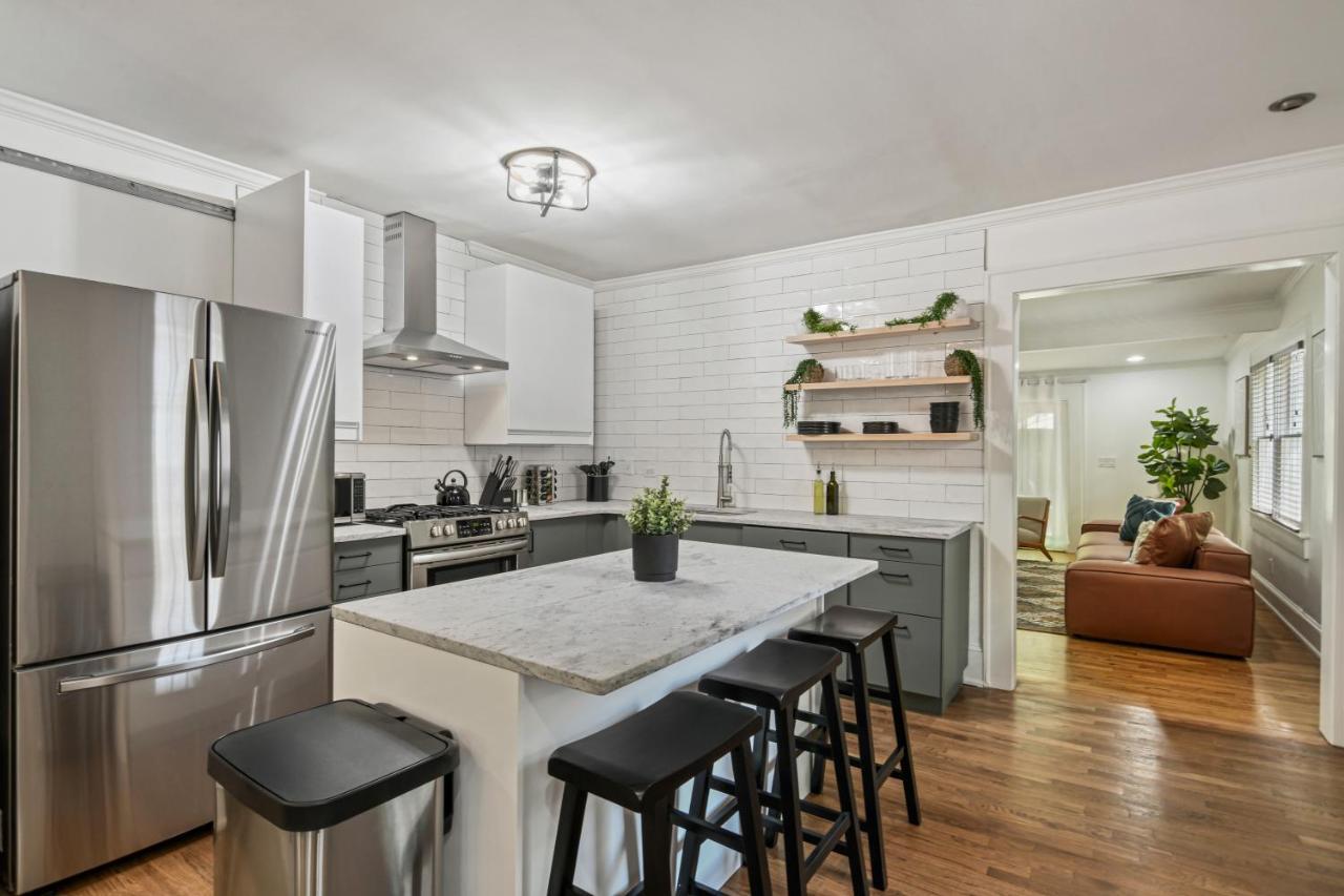 Sun Lit Bungalow With Good Vibes And Lots Of Wine - Designedbydom Atlanta Eksteriør bilde